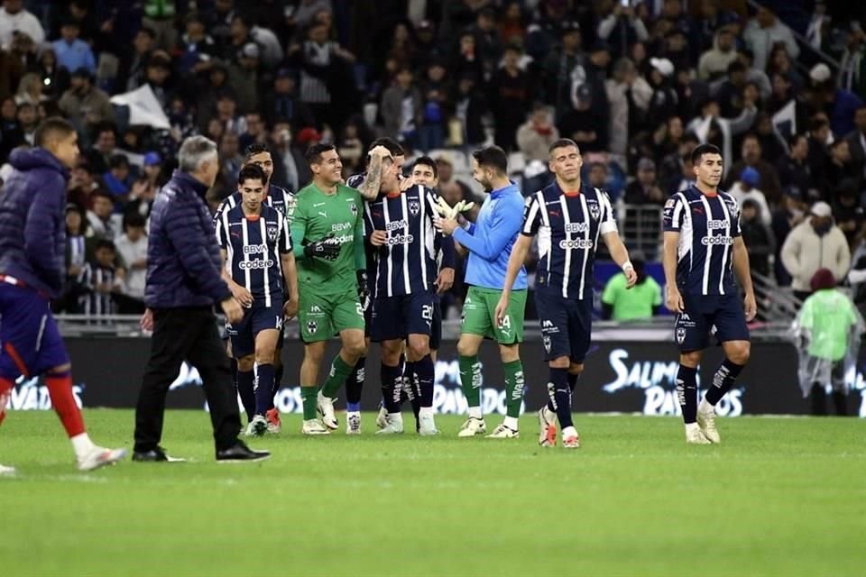 Más de la celebración de Rayados por su pase a la Final.