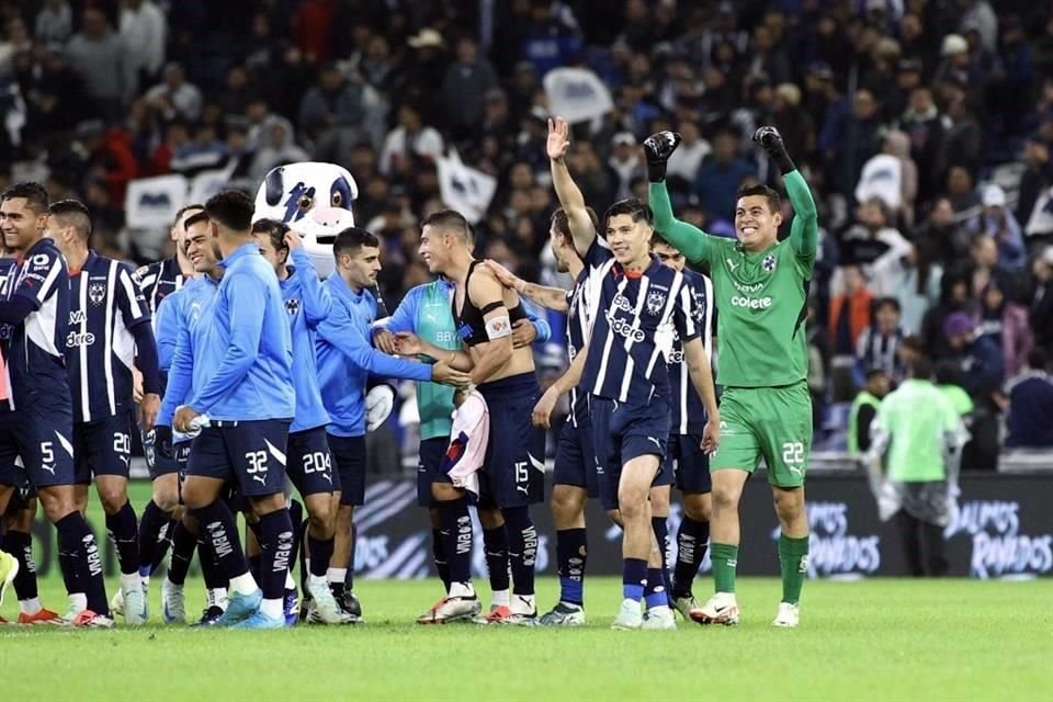 Más de la celebración de Rayados por su pase a la Final.