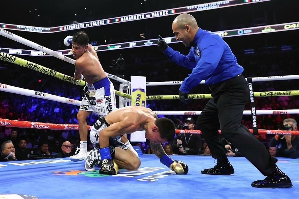 Emanuel Navarrete sekali lagi mematikan dan mengalahkan Oscar Valdez di Arizona dengan menjatuhkannya pada ronde keenam.