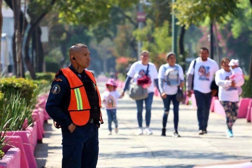 EN PROCESO. El viernes fue inaugurado por las autoridades el Sendero Seguro de Calzada Guadalupe; sin embargo, obras pendientes se llevan a cabo.