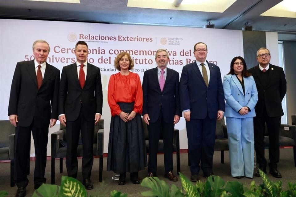 La conmemoración del 50 aniversario del Instituo Matías Romero convocó a funcionarios, diplomáticos, legisladores y académicos.