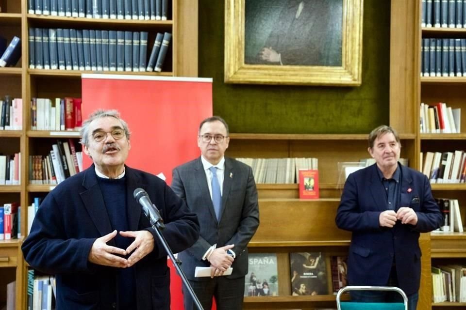Gonzalo García Barcha encabezó la ceremonia de donación de los 300 libros que pertenecieron a la colección personal del Nobel colombiano.