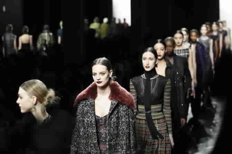 Bottega Veneta se caracteriza por ser una de las marcas de vanguardia en la moda femenina.