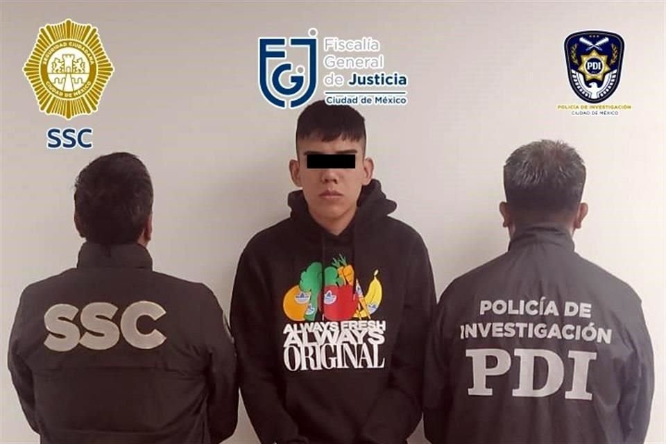 El joven, de 22 años de edad, fue detenido un domicilio en la Colonia Obrera, en la Alcaldía Cuauhtémoc.