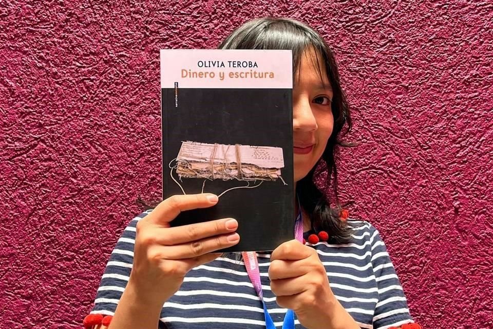 Olivia Teroba ganó el primer concurso de ensayos Latin American Literature Today (LALT) 2023.