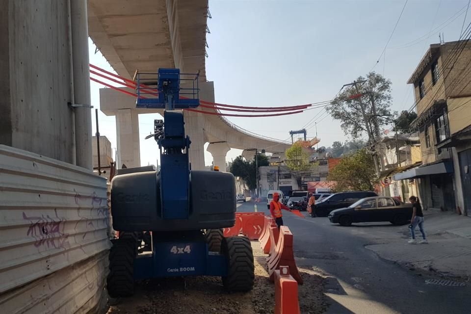 Las fachadas y los patios de un conjunto de casas fueron reconstruidas por la empresa constructora de ese tramo del tren.