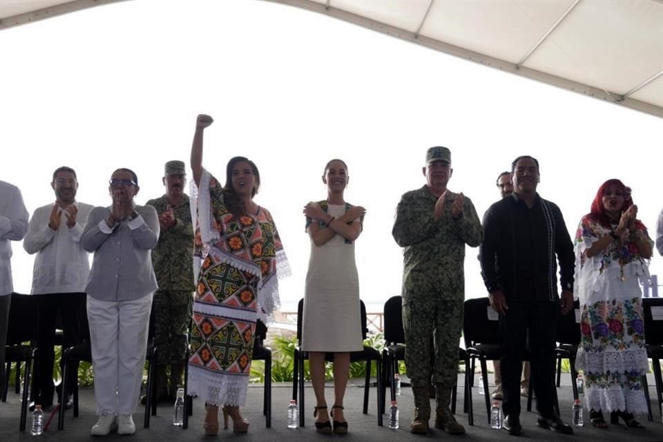 El acto encabezado por la Presidenta Sheinbaum se realizó en el malecón de Chetumal.