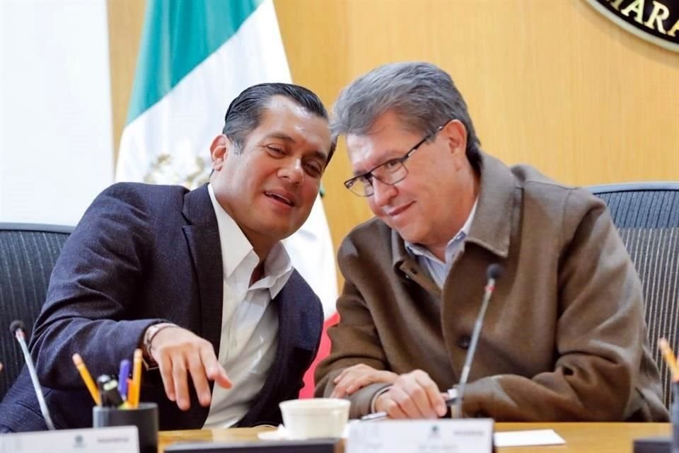 Los diputados morenistas Gutiérrez Luna y Monreal.