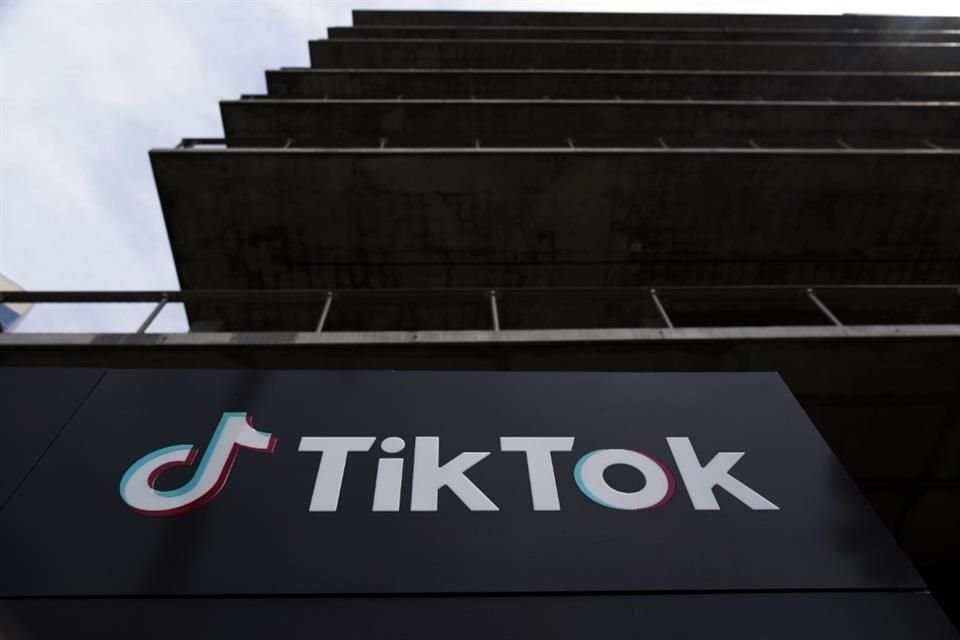 Albania cerrará el servicio de videos TikTok durante un año, acusándolo de incitar a la violencia y el acoso, especialmente entre los niños.