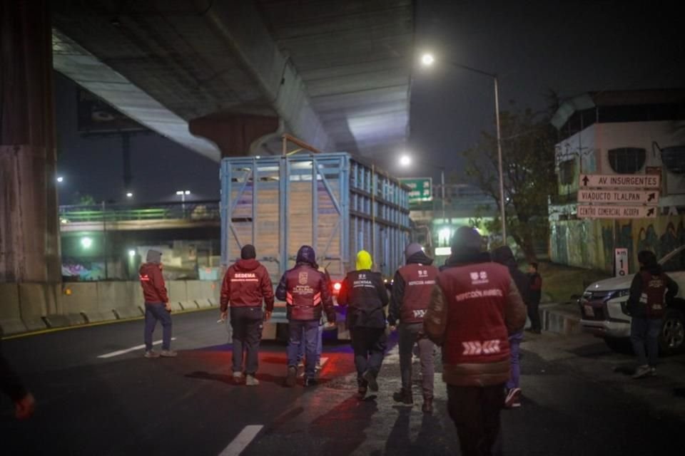 La Sedema y Profepa realizaron un operativo en la Autopista México-Cuernavaca para detectar madera de pino ilegal. 