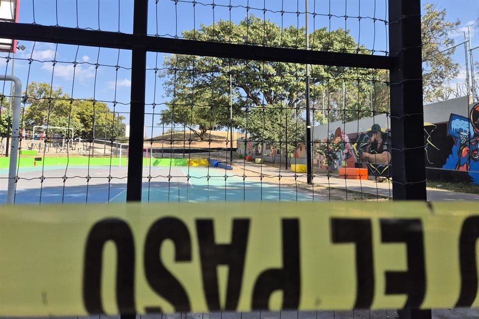 El homicidio ocurrió junto a una cancha de basquetbol y cerca de un área donde hay juegos infantiles.