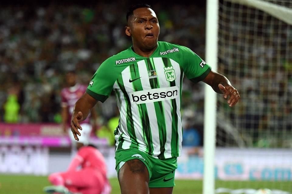 Alfredo Morelos fue quien comenzó a encaminar al Atlético Nacional al título.