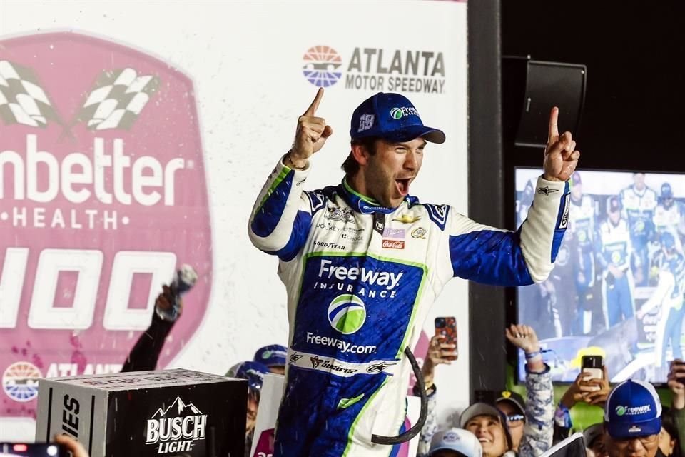 Daniel Suárez compatirá en la Nascar Cup con el equipo Trackhouse.