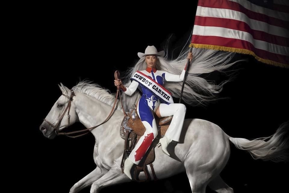 Beyoncé apareció montada en un caballo blanco.