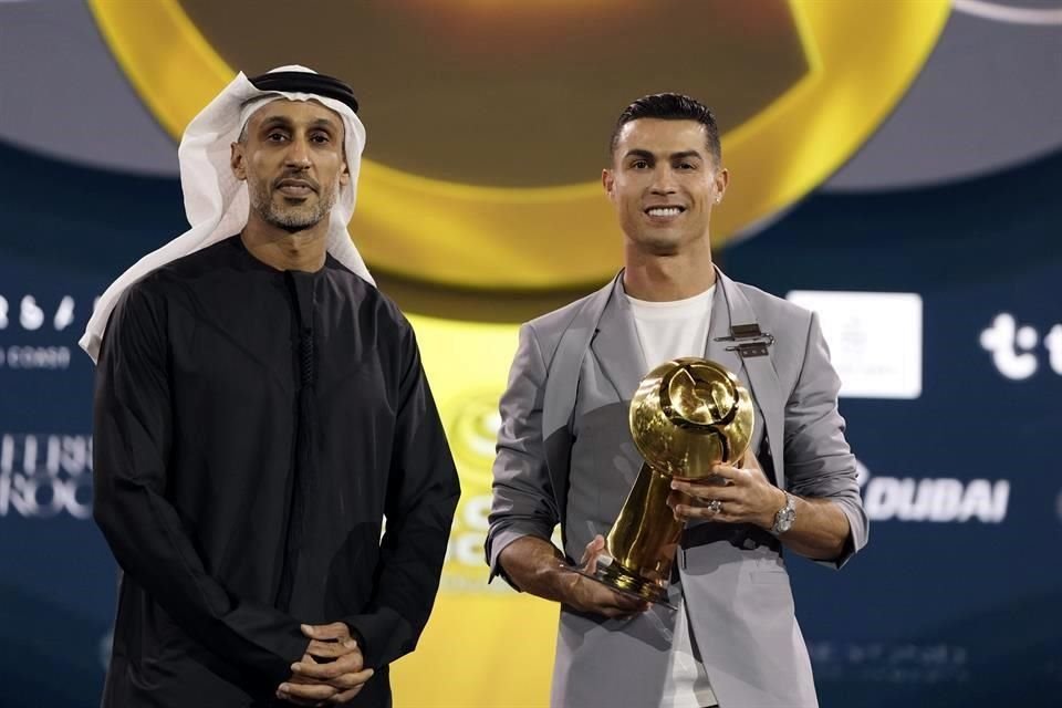 Cristiano Ronaldo posó en los Globe Soccer Awards 2025.