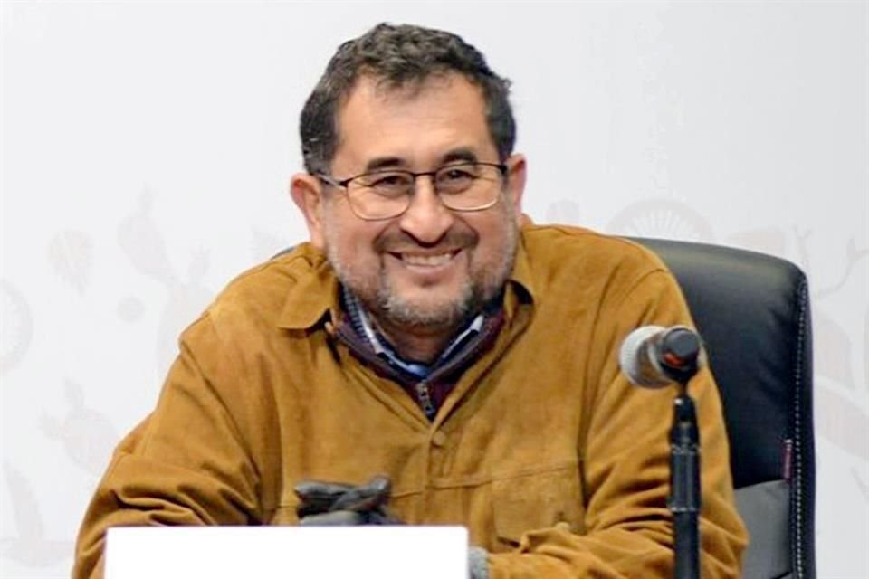 'Continuamos con el operativo sobre el tema del comercio en el Centro Histórico y seguimos con la explanada de Bellas Artes libre de comerciantes', aseguró César Cravioto.