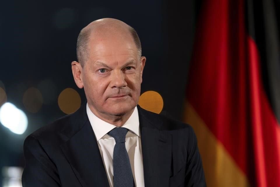 El Canciller alemán, Olaf Scholz, condenó apoyo de Elon Musk al partido de extrema derecha AfD y calificó sus declaraciones de 'erráticas'.