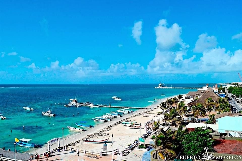 Puerto Morelos es ideal para nadar con seguridad o bucear cerca de la orilla.