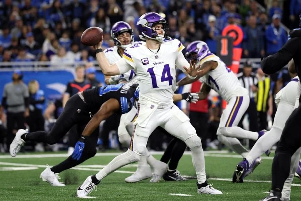 Los Vikings desperdiciaron oportunidades claras para anotar y deberán jugar la Ronda de Comodines ante los Rams de visitante.