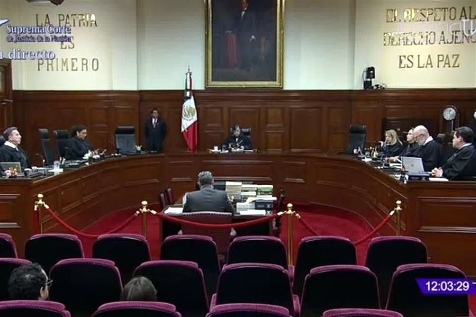 El Pleno de la Corte celebró una breve sesión solemne de apertura de periodo.