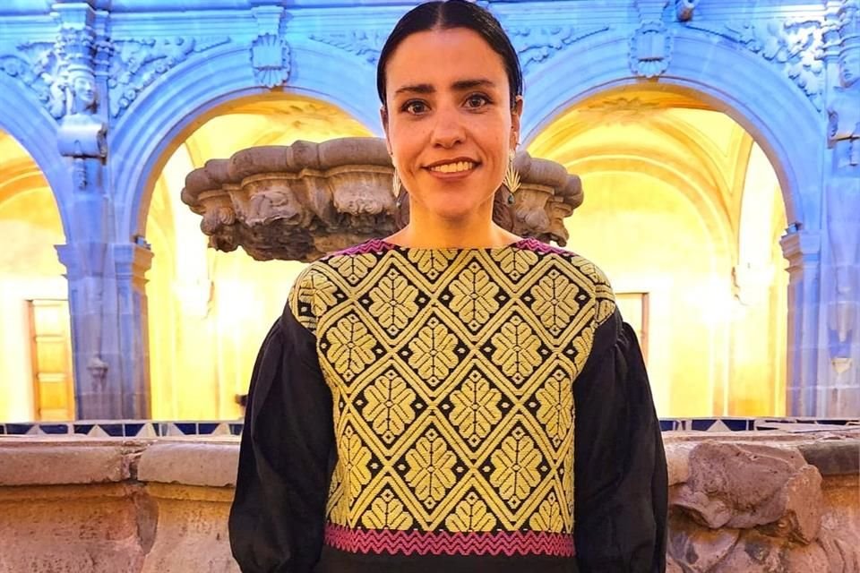 La diseñadora de modas Lourdes Toriello aseguró en el Fashion Days Raíces que siempre apuesta por el arte textil artesanal.