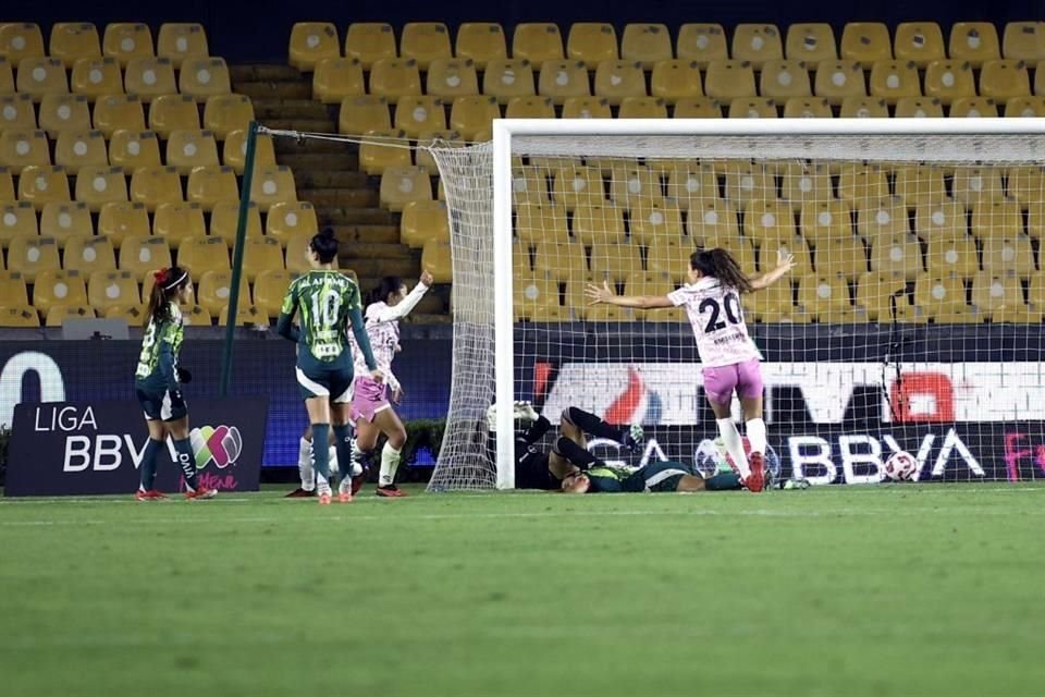 Cristina Ferral, al 88', hizo un autogol que le dio el triunfo a Xolas.