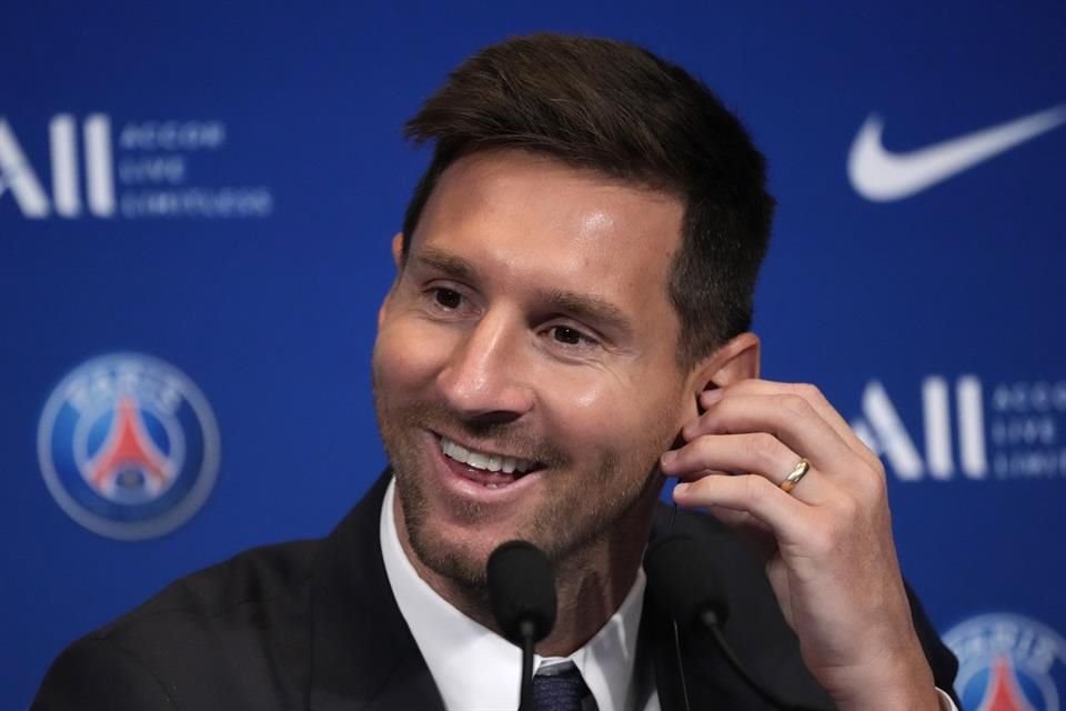 La sonrisa de Messi ahora como jugador del PSG.