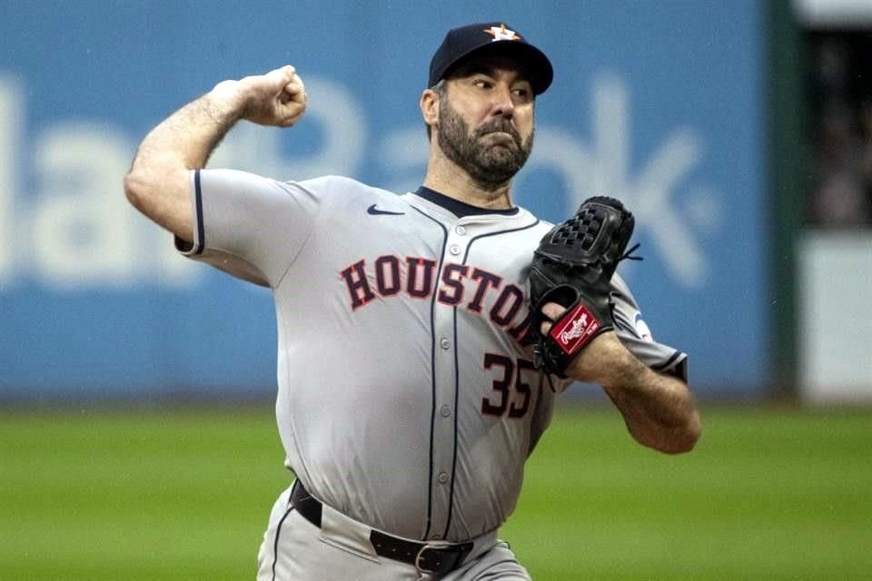 Justin Verlander lanzará en el 2025 para los Giants.