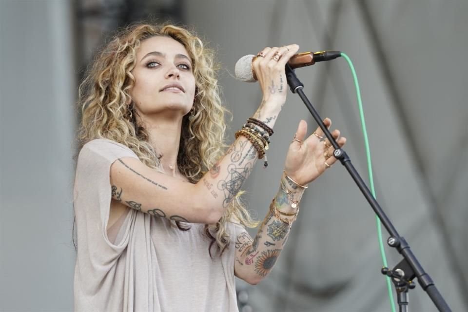 La cantante y modelo Paris Jackson, hija única del legendario Michael Jackson, compartió en Instagram que se encontraba celebrando su sobriedad del consumo de alcohol y heroína.