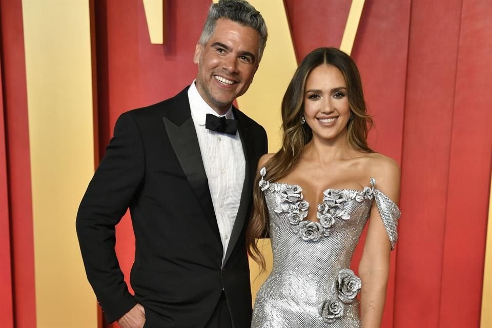 De acuerdo con varios reportes, Jessica Alba y Cash Warren terminaron su relación de 16 años y buscan el divorcio.