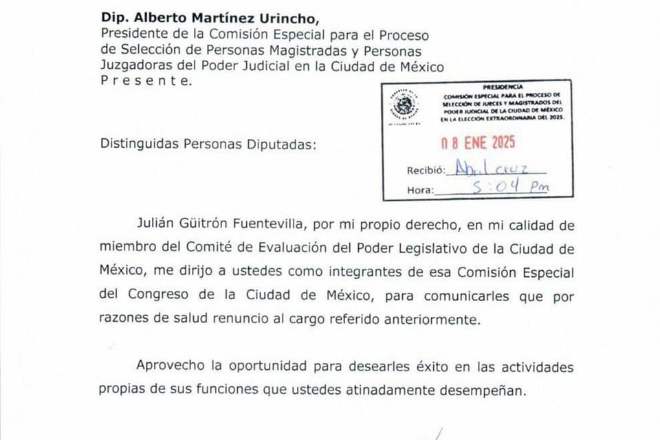 El presidente de la Comisión, Alberto Martínez Urincho, recibió una carta de renuncia en la que Güitrón argumenta problemas de salud.