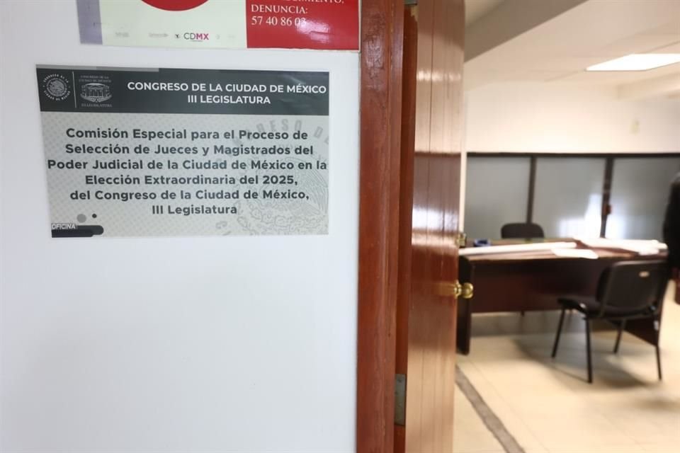 En las oficinas de la Plaza de la Constitución del Congreso no se han registrado aspirantes para la elección judicial. 