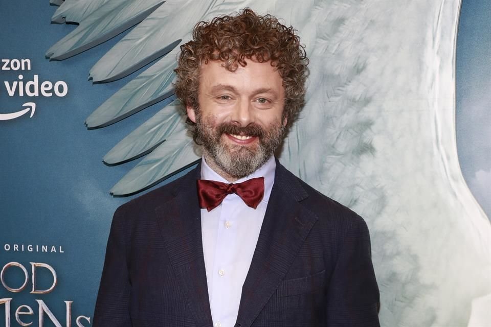 El actor Michael Sheen dio a conocer una iniciativa para incentivar y rescatar el teatro de Gales tras el cierre del Teatro Nacional.