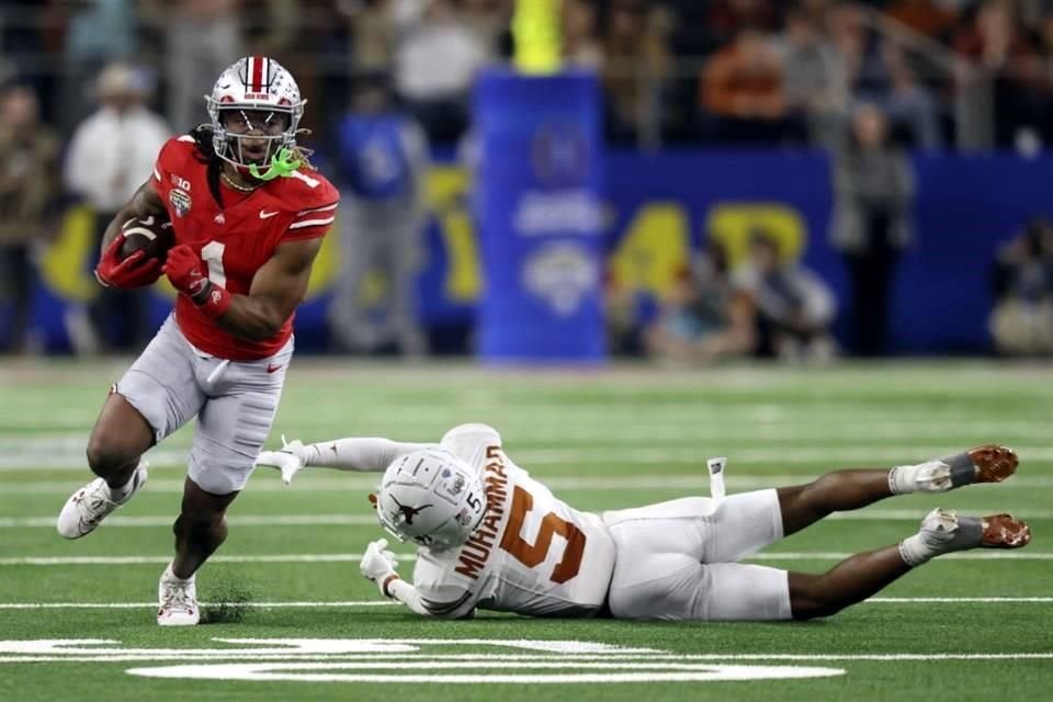 Quinshon Judkins mencetak sepasang peluang untuk Buckeyes.