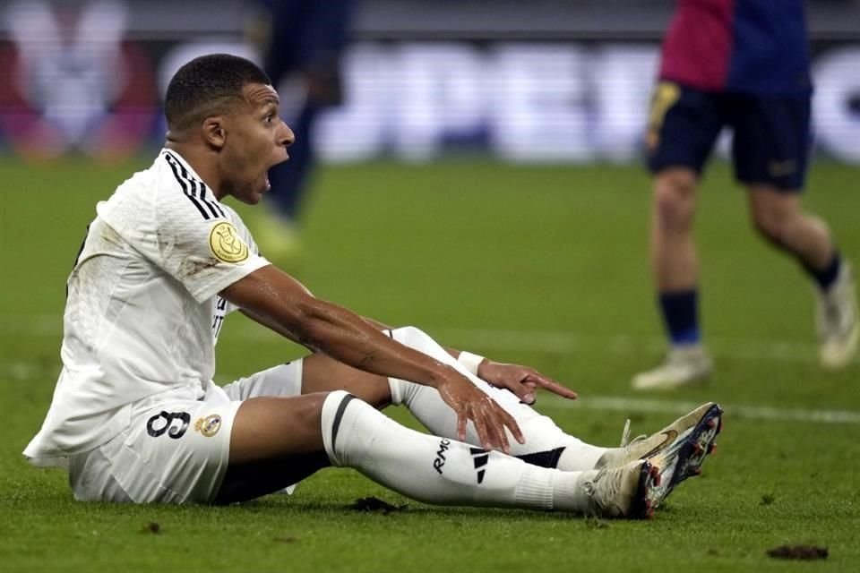 Pese a que el Madrid arrancó al frente con el gol de Mbappé, se desmoronaron en el resto del partido.