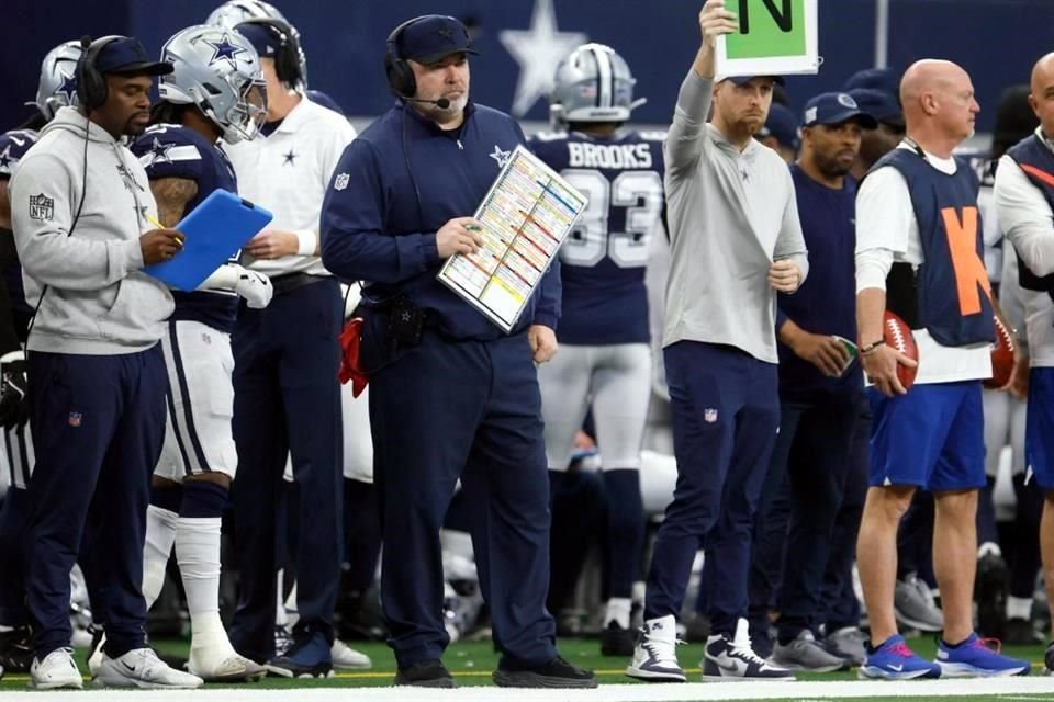 Dallas terminó la temporada con récord de 7-10 y no avanzó a los Playoffs.