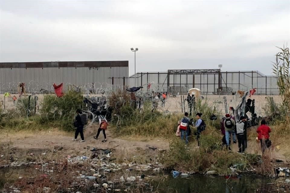 Dos de cada tres personas que han llegado a México con la intención de ir a Estados Unidos han logrado cruzar la frontera.