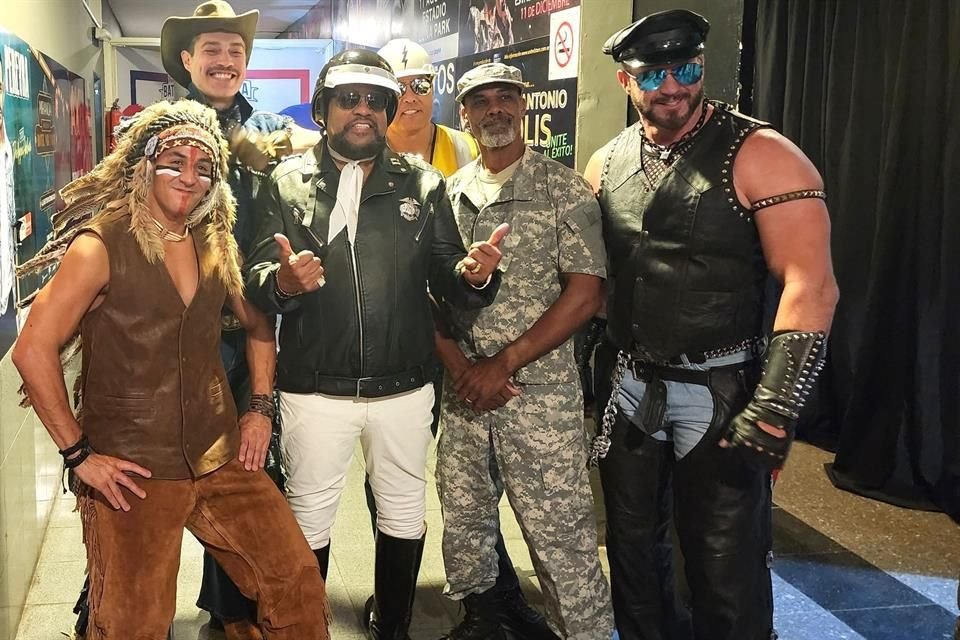 The Village People también revelaron a sus fans que participarán en la fiesta inaugural de Trump, que es fan declarado del clásico tema de la banda, 'Y.M.C.A.'.