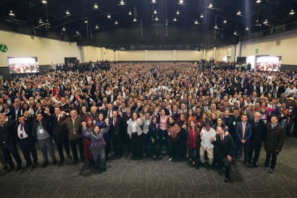 La Presidenta se reunió con Alcaldes del País.