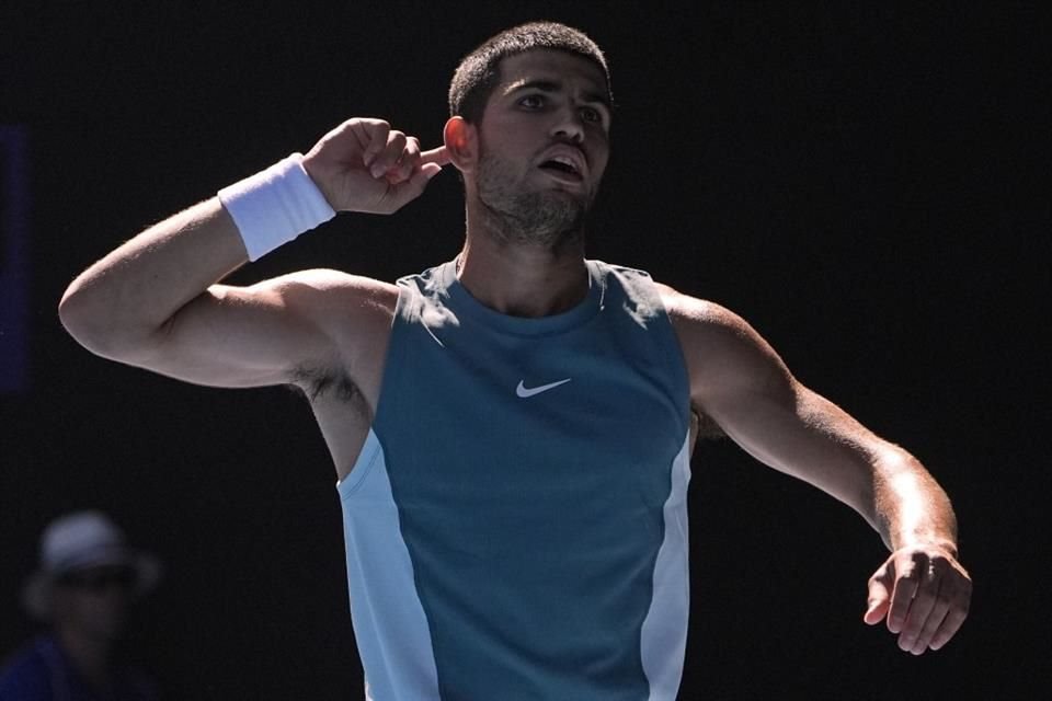 El español Carlos Alcaraz avanzó a Octavos del Abierto de Australia, tras vencer 6-2, 6-4, 7-6 (3) y 6-2 al portugués Nuno Borges.