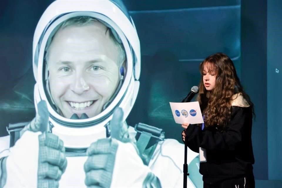 El astronauta Nick Hague respondió a los estudiantes desde la Estación Espacial Internacional.