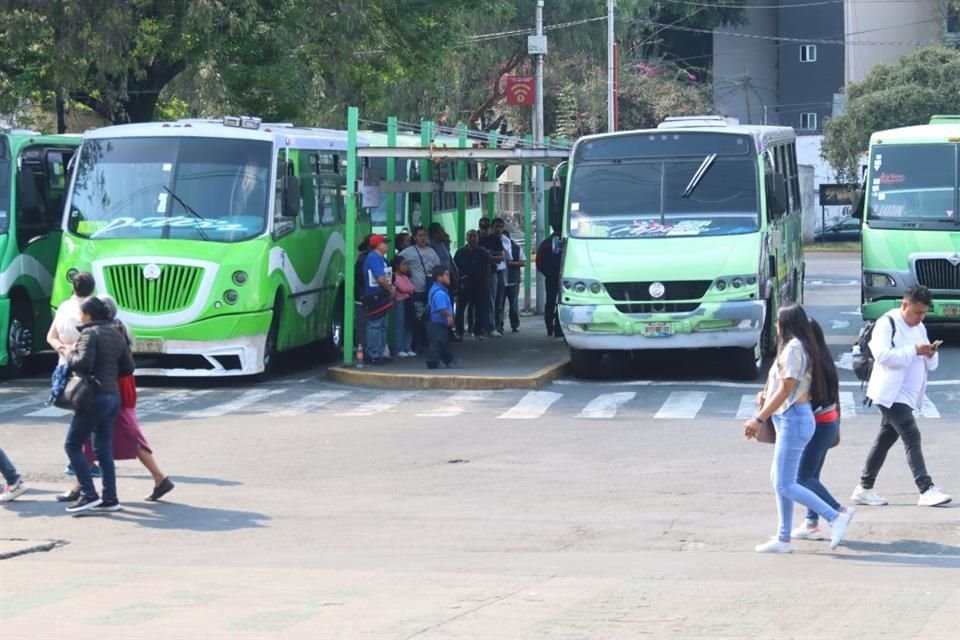 De acuerdo con la Alcaldía, se analiza sobre la situación del paradero y las condiciones de las unidades.