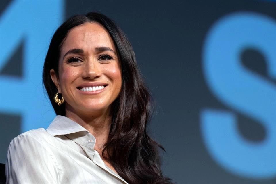 Allegados a Meghan Markle se habrían acercado a una editorial para vender un libro sobre una separación de ella y el Príncipe Enrique.