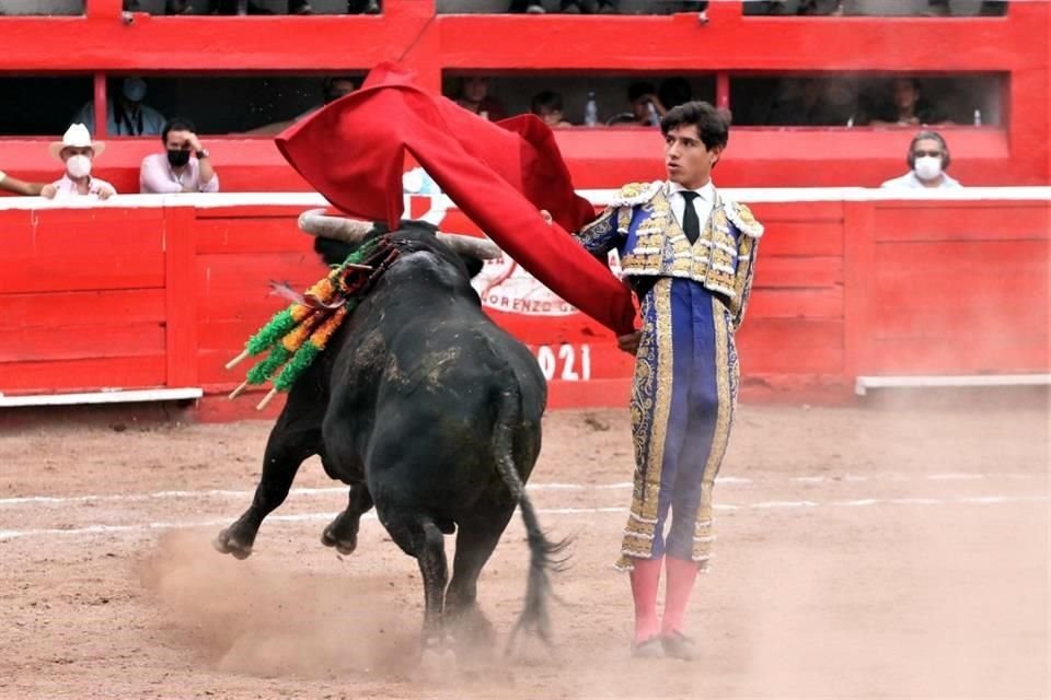 Adame hace su regreso a la México.