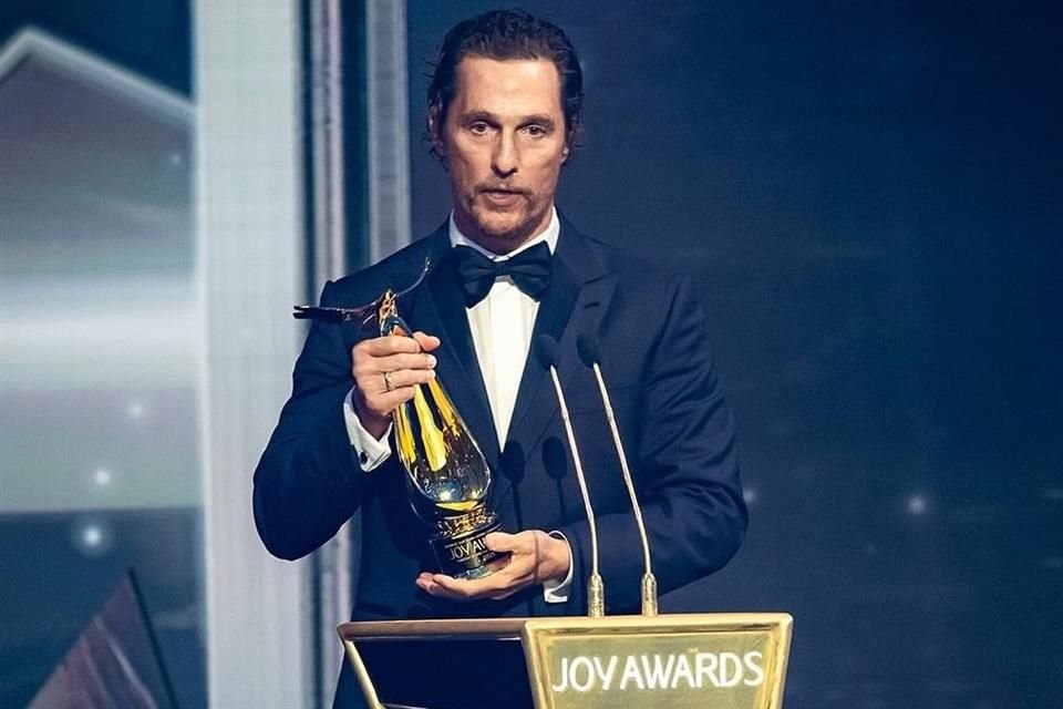 Famosos como Matthew McConaughey, Morgan Freeman y Christina Aguilera deslumbran en los Joy Awards 2025, en Arabia Saudita.