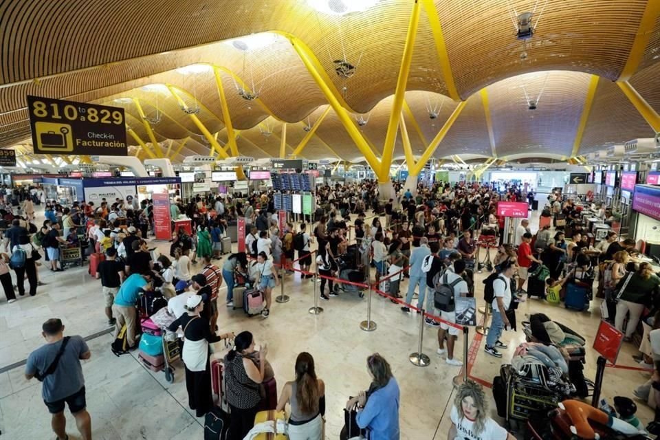 Afirmó que Estados Unidos es el principal mercado emisor de turistas internacionales para el País, por lo tanto, las tres naciones involucradas deben garantizar un flujo ágil de turismo para que los asistentes al evento de futbol tengan una buena experiencia.