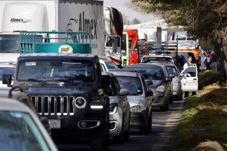 Los inconformes esperan ser atendidos por autoridades estatales o federales.