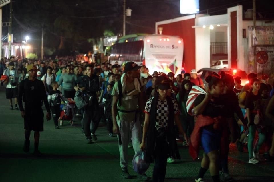 La caravana migrante que partió el 20 de enero sigue avanzando en Chiapas en su intento de llegar al norte de México y cruzar a EU.