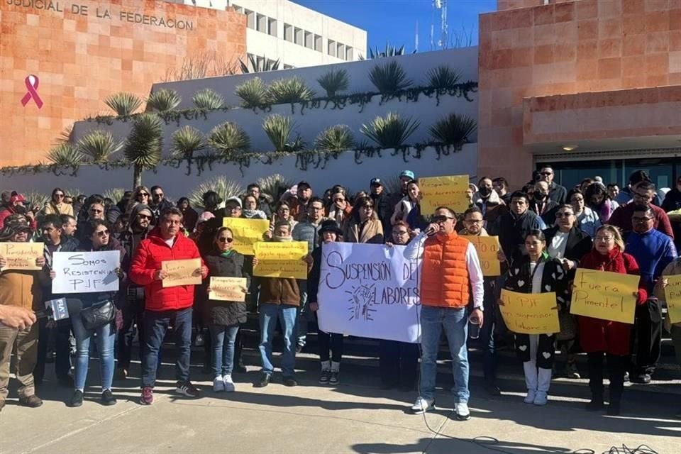 Pese a que CJF dijo que ya no haría recortes, trabajadores del PJF en Zacatecas se sumaron a paro de labores.