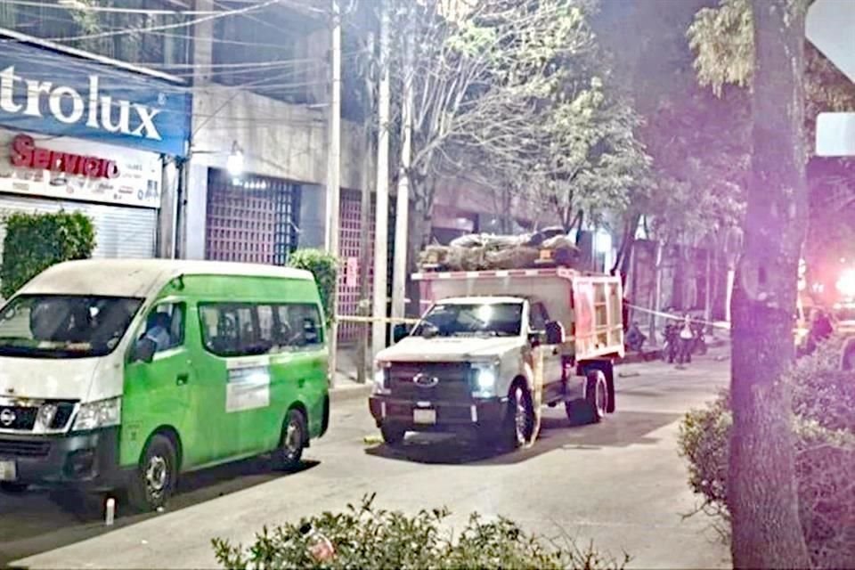 Un trabajador de la Secretaría de Obras mató a golpes al conductor de una combi de transporte público.